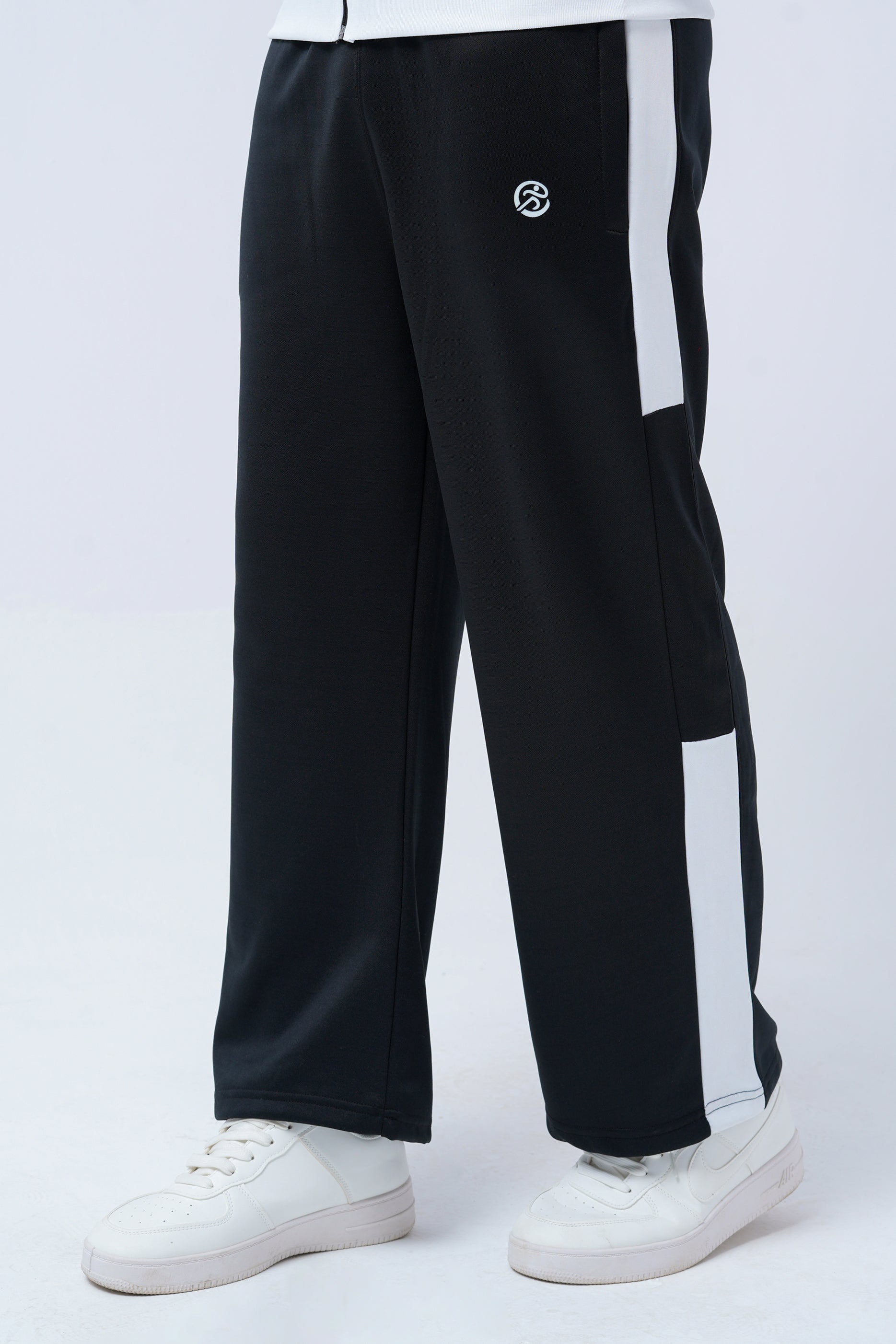 Streetwear Winter Tracksuit – White & Black