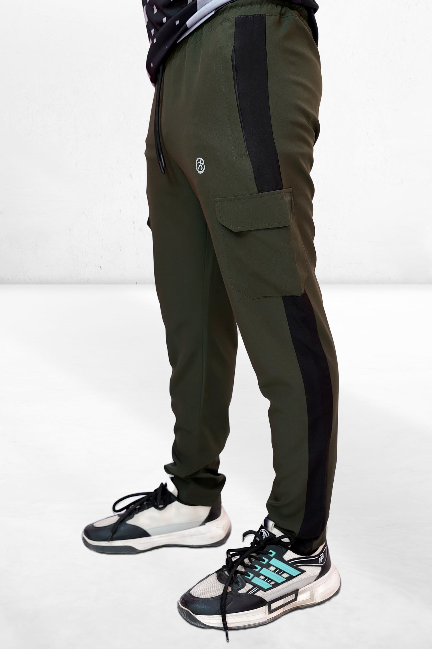 Men’s Performance Cargo Pants
