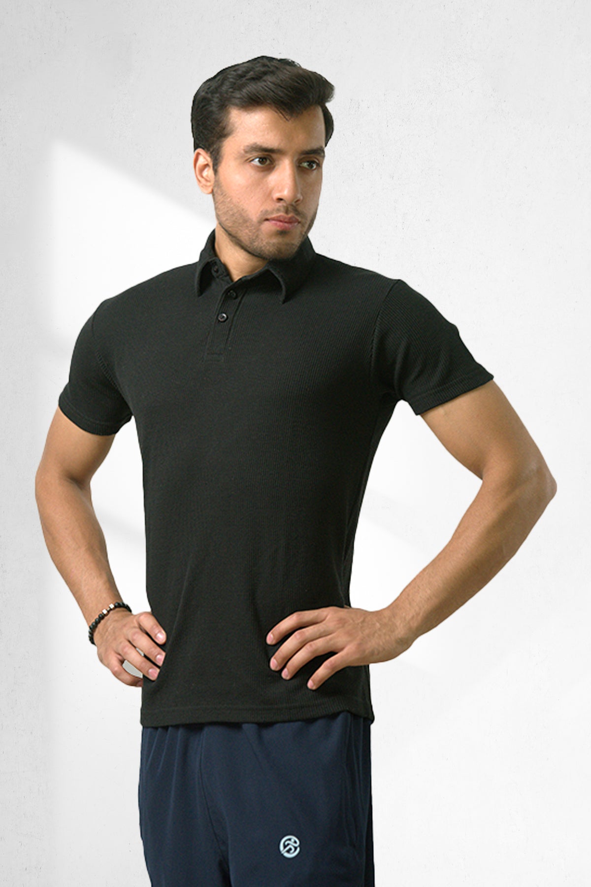Plain Black Polo – Timeless Minimalism