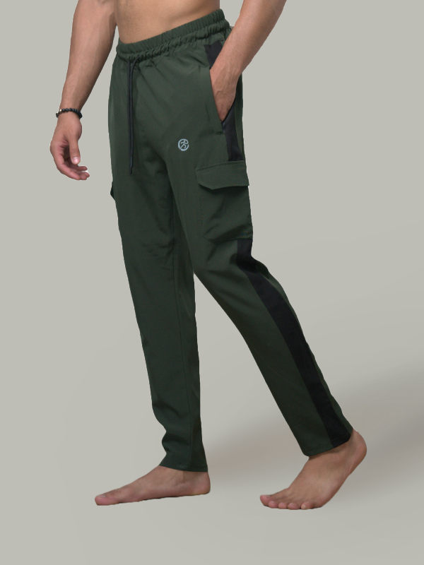 Men’s Performance Cargo Pants